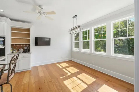 580 W 10th Avenue Mount Dora FL 32757