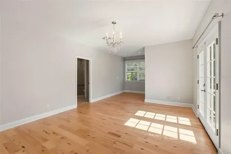 580 W 10th Avenue Mount Dora FL 32757