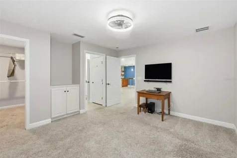 580 W 10th Avenue Mount Dora FL 32757