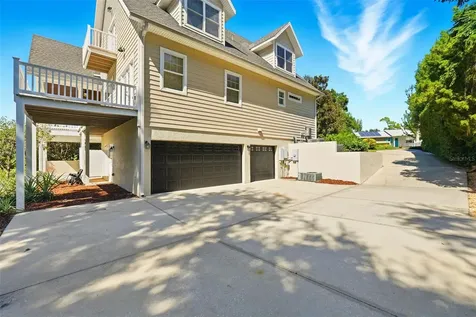 580 W 10th Avenue Mount Dora FL 32757