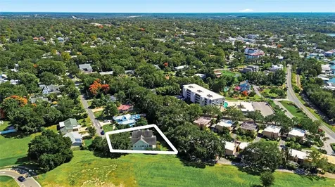 580 W 10th Avenue Mount Dora FL 32757