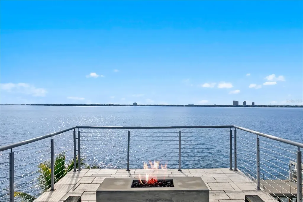 82 Martinique Avenue Tampa FL 33606