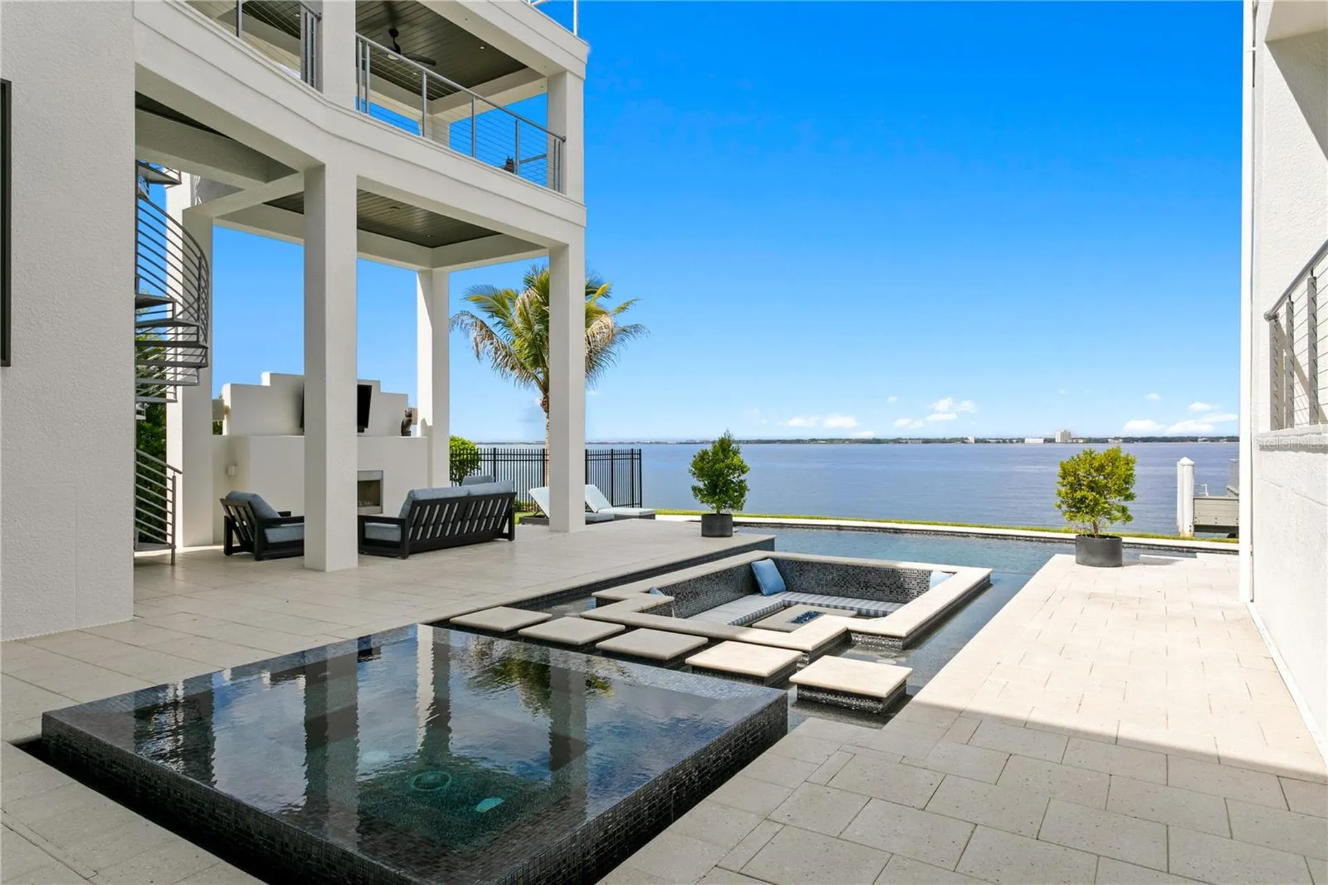 82 Martinique Avenue Tampa FL 33606