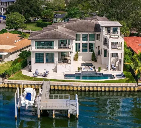 82 Martinique Avenue Tampa FL 33606