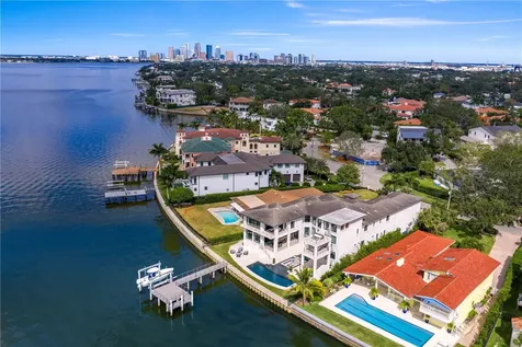 82 Martinique Avenue Tampa FL 33606