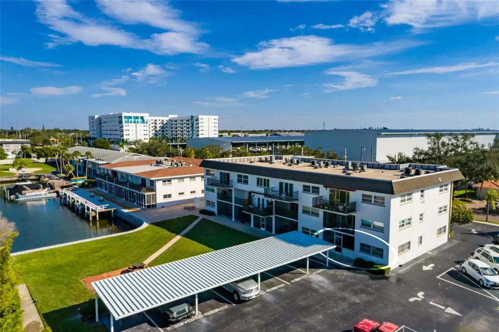 3789 46th Avenue S St Petersburg FL 33711
