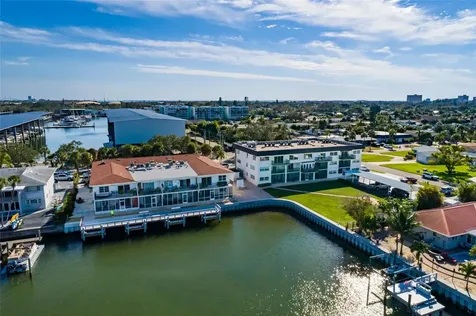 3789 46th Avenue S St Petersburg FL 33711