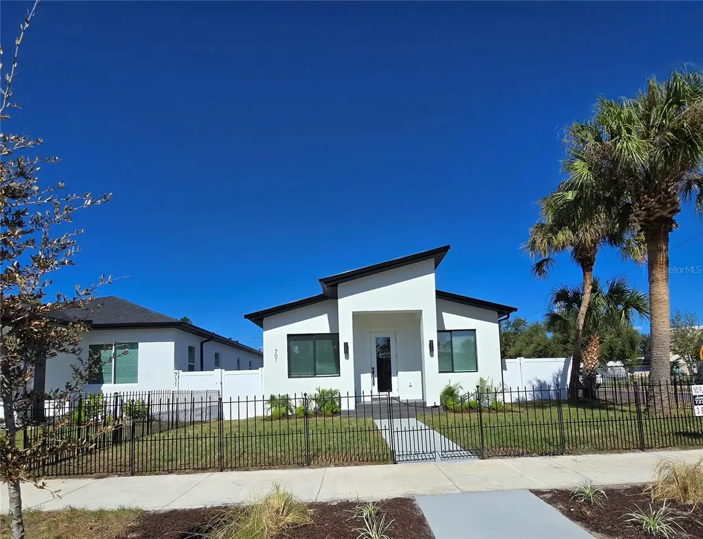701 42nd Avenue S St Petersburg FL 33705