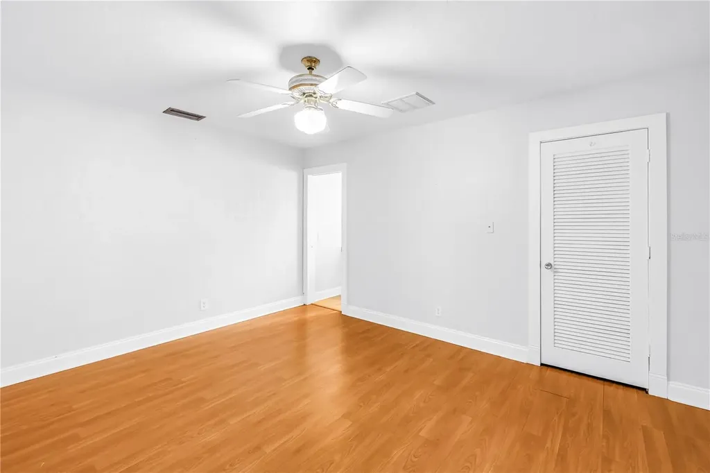 2856 65th Way N St Petersburg FL 33710