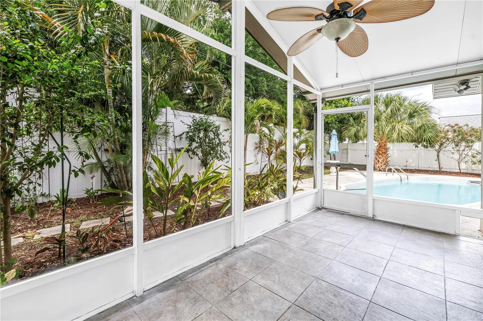 2856 65th Way N St Petersburg FL 33710