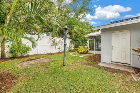 2856 65th Way N St Petersburg FL 33710