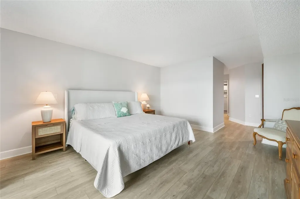 1007 Gulf Drive N Bradenton Beach FL 34217