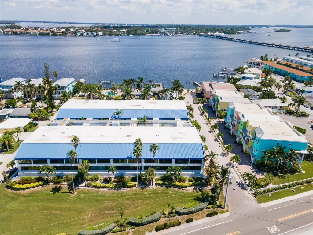 1007 Gulf Drive N Bradenton Beach FL 34217