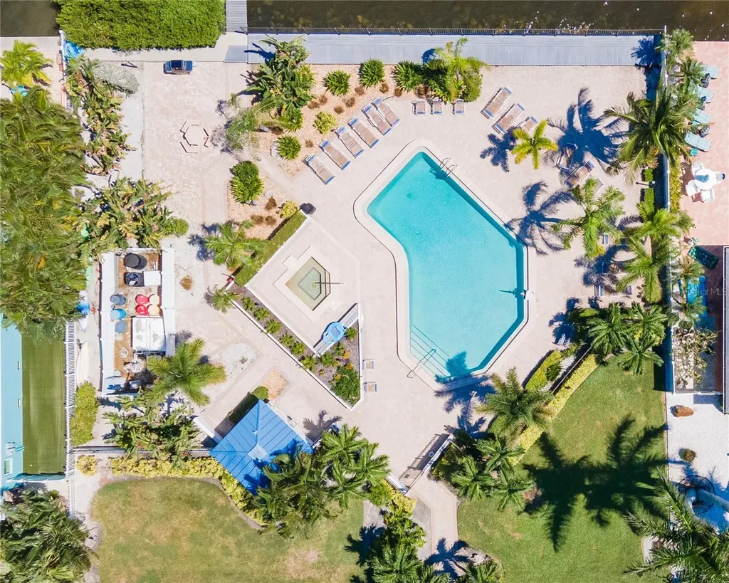 1007 Gulf Drive N Bradenton Beach FL 34217