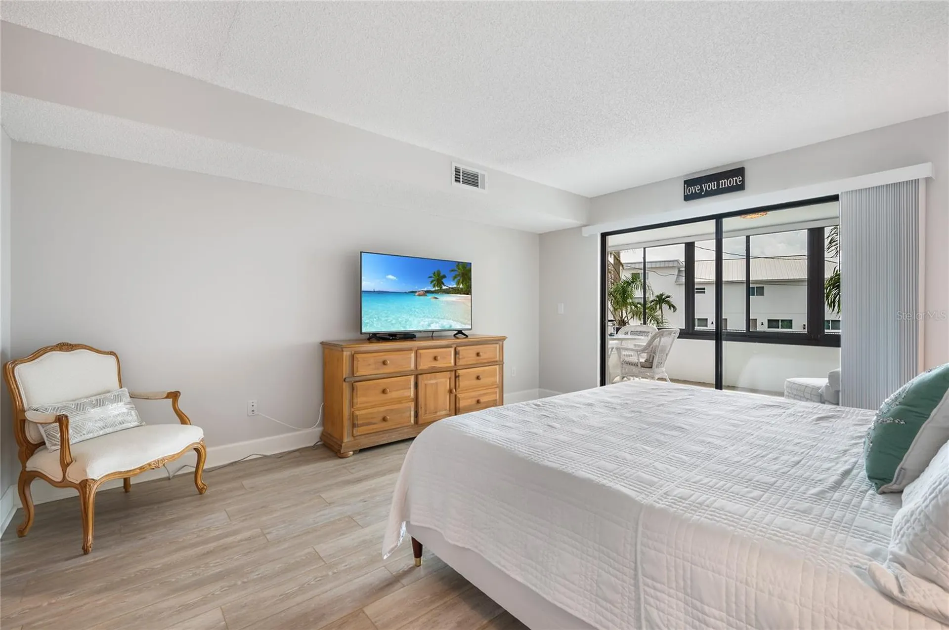 1007 Gulf Drive N Bradenton Beach FL 34217