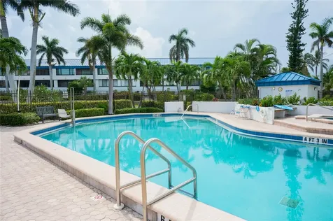1007 Gulf Drive N Bradenton Beach FL 34217