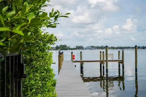 1007 Gulf Drive N Bradenton Beach FL 34217