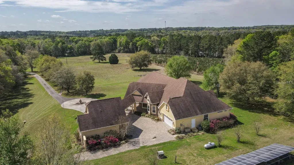 18604 NW 262nd Avenue Alachua FL 32615
