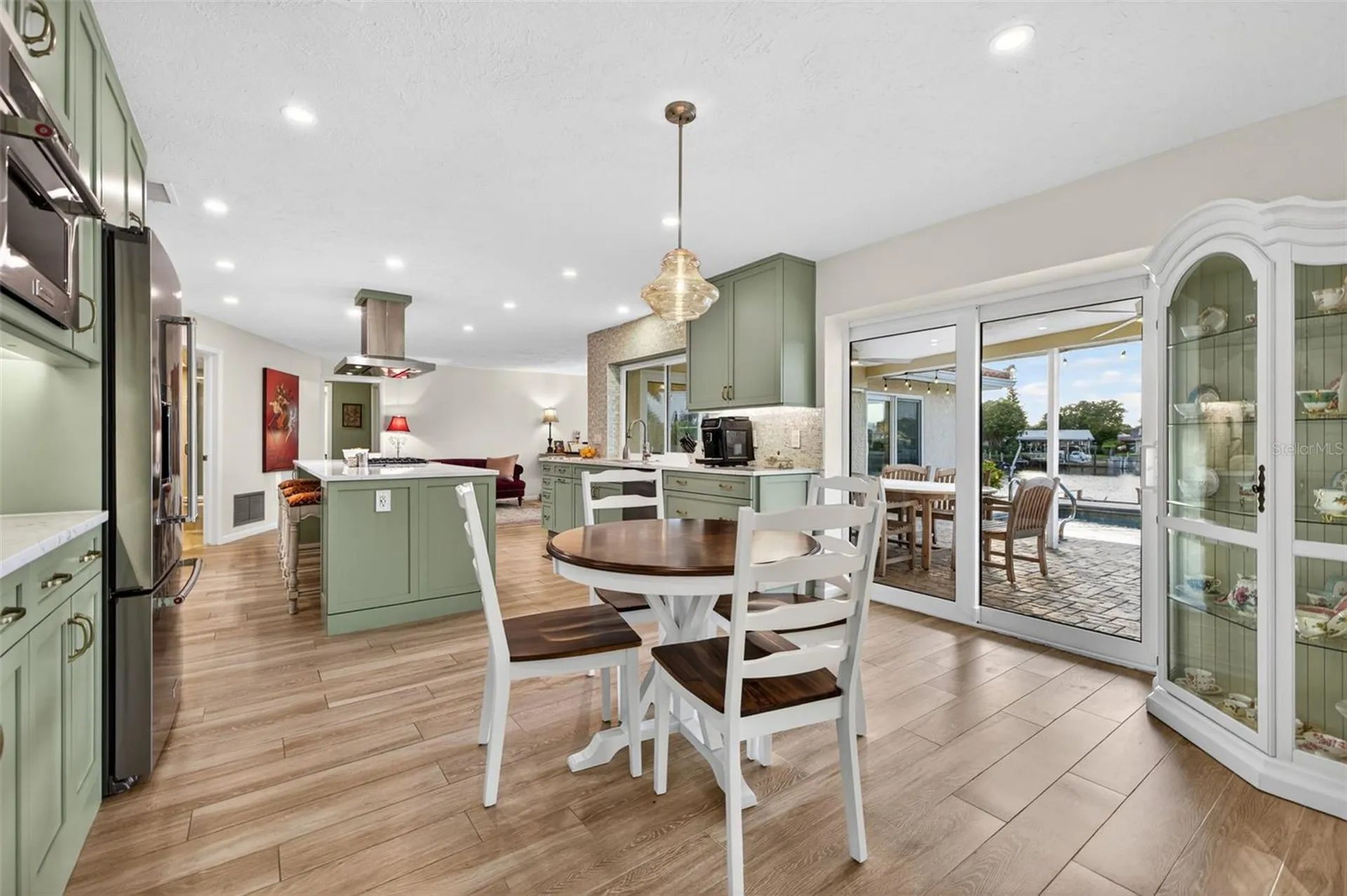 4712 Overlook Drive NE St Petersburg FL 33703