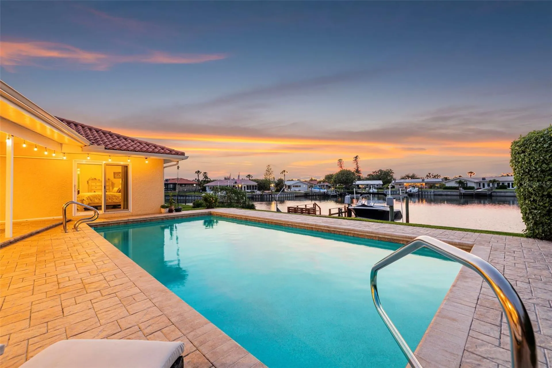 4712 Overlook Drive NE St Petersburg FL 33703