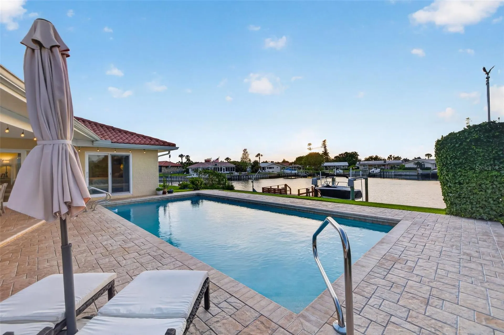 4712 Overlook Drive NE St Petersburg FL 33703