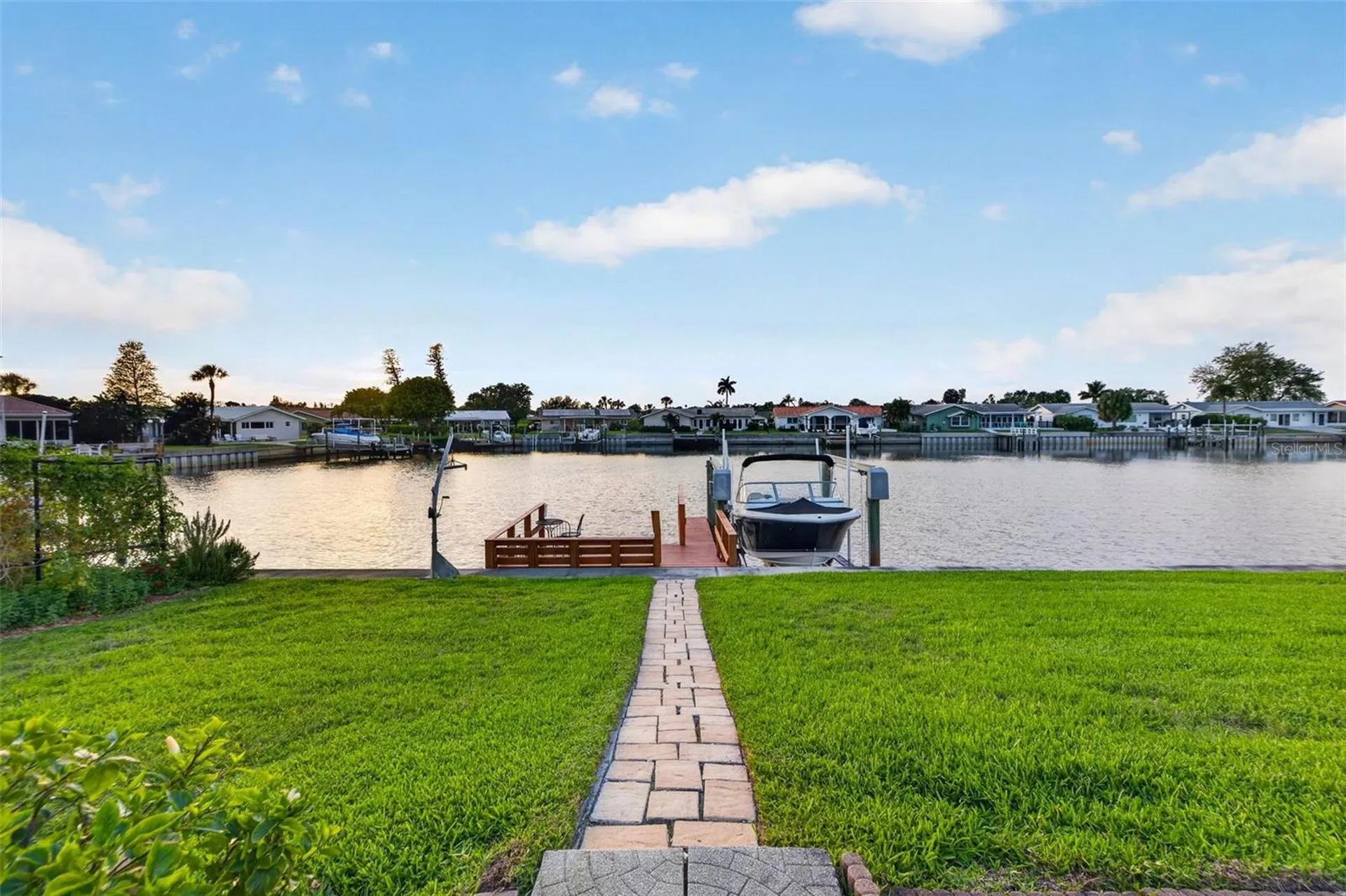 4712 Overlook Drive NE St Petersburg FL 33703
