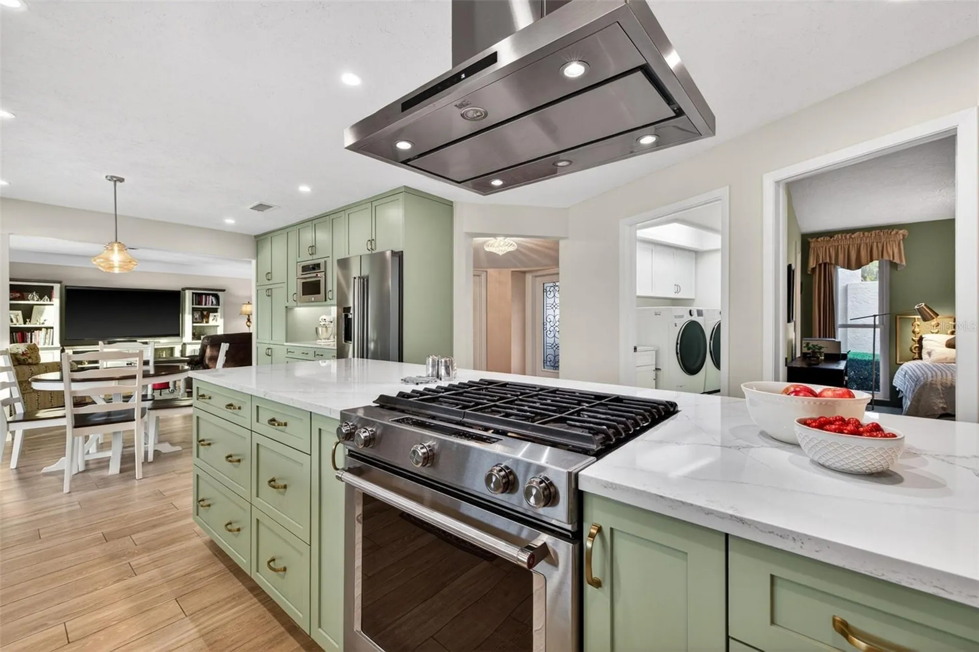 4712 Overlook Drive NE St Petersburg FL 33703