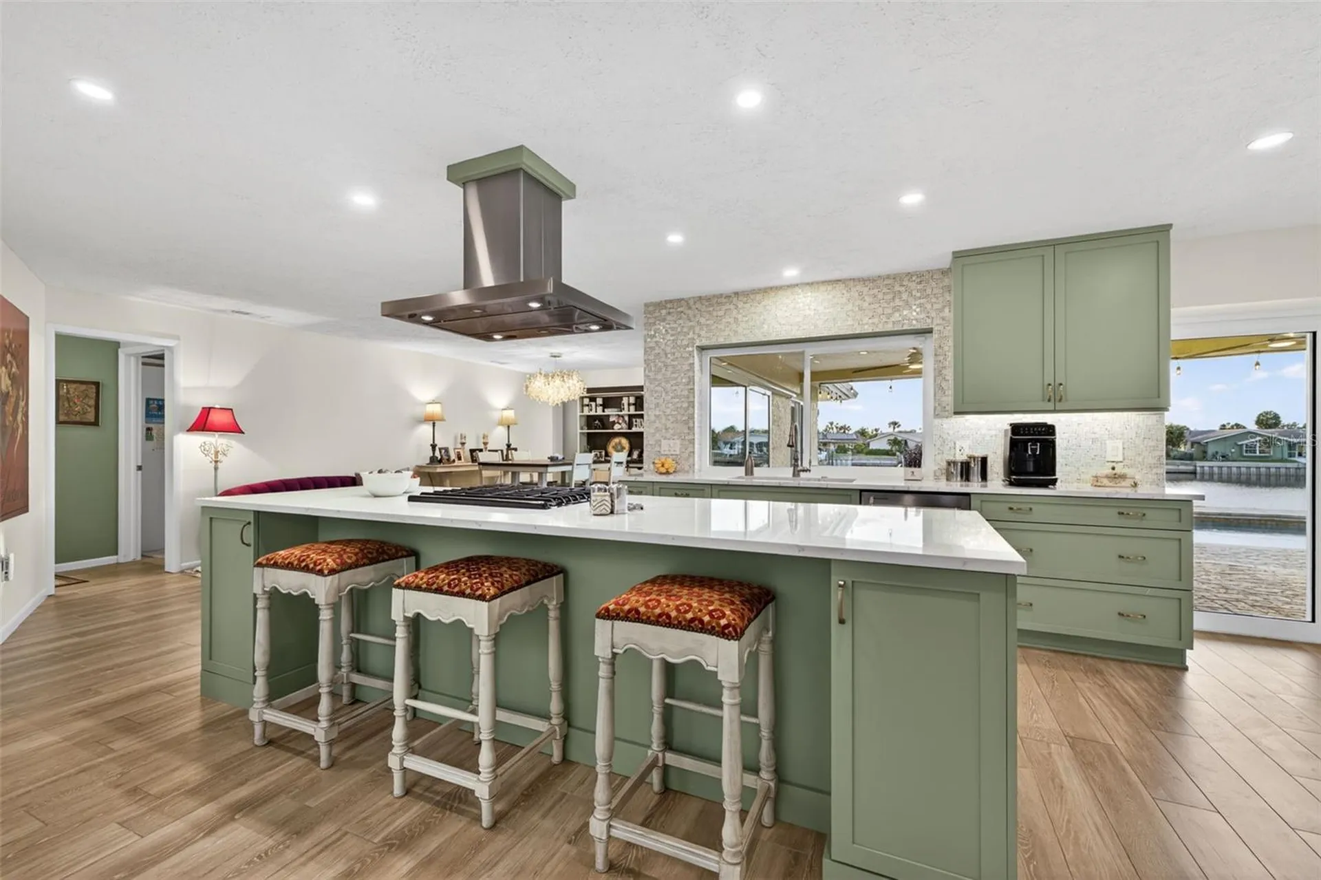 4712 Overlook Drive NE St Petersburg FL 33703