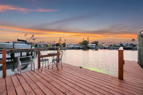4712 Overlook Drive NE St Petersburg FL 33703