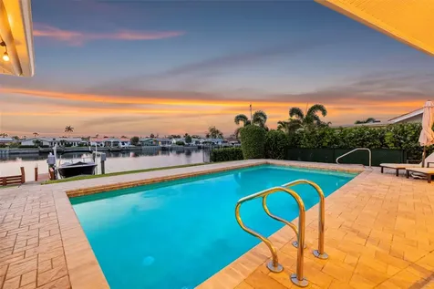 4712 Overlook Drive NE St Petersburg FL 33703