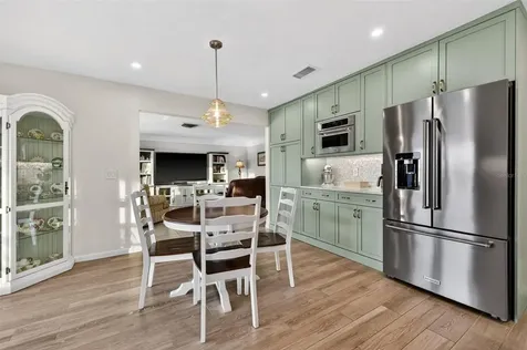 4712 Overlook Drive NE St Petersburg FL 33703