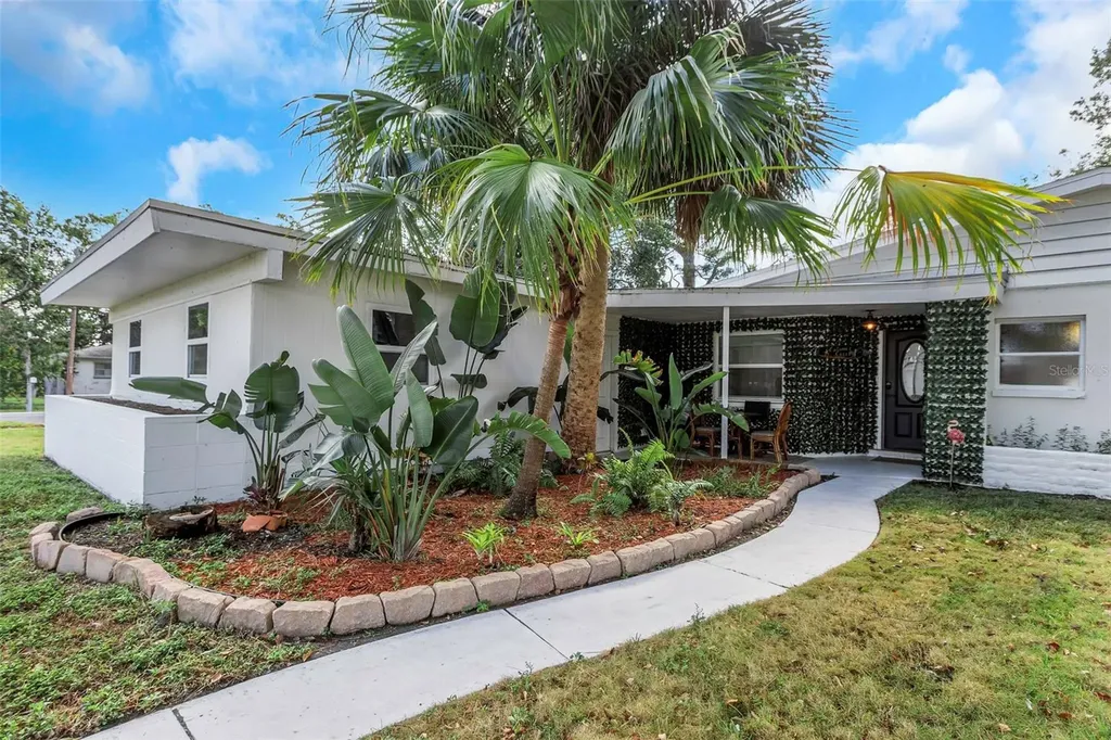 1057 Calumet Street Clearwater FL 33755