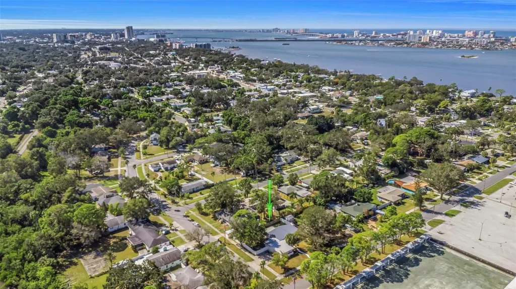 1057 Calumet Street Clearwater FL 33755