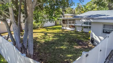 1057 Calumet Street Clearwater FL 33755