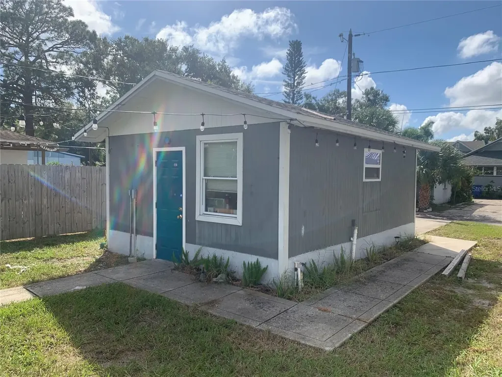 4520 Burlington Avenue N St Petersburg FL 33713