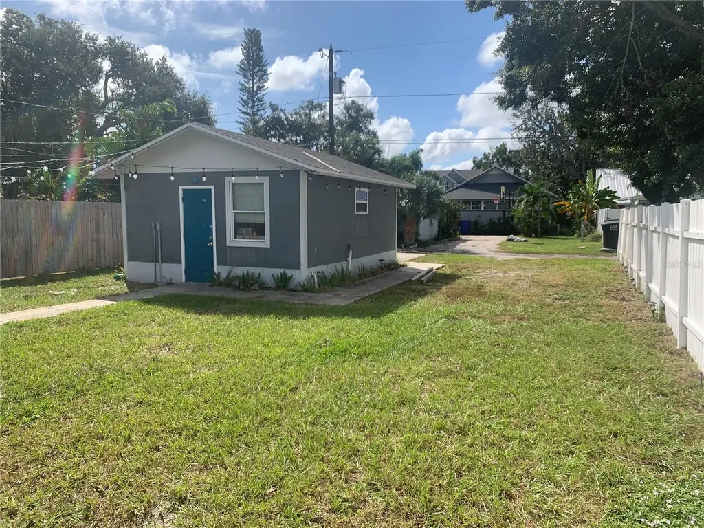 4520 Burlington Avenue N St Petersburg FL 33713