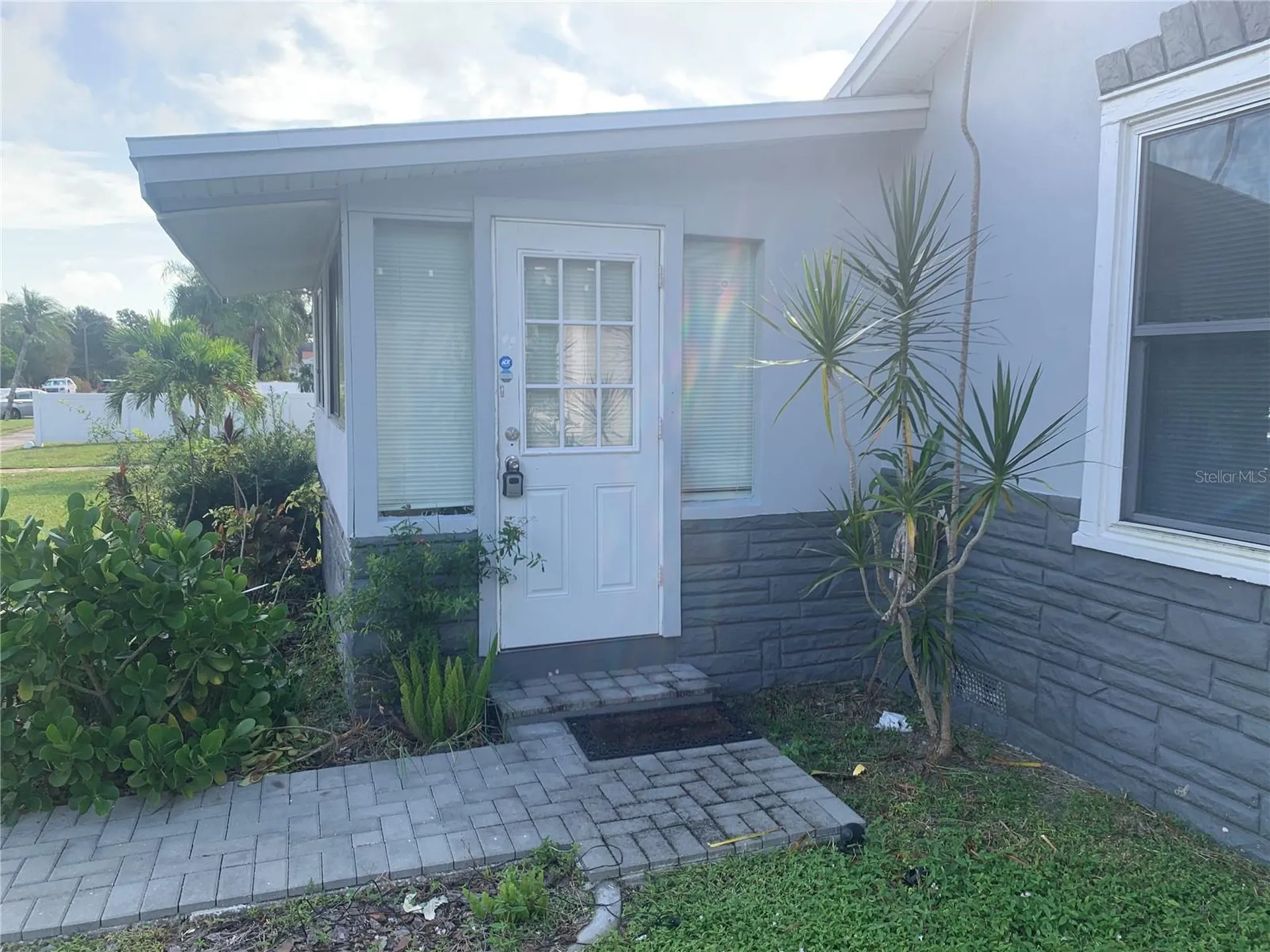 4520 Burlington Avenue N St Petersburg FL 33713