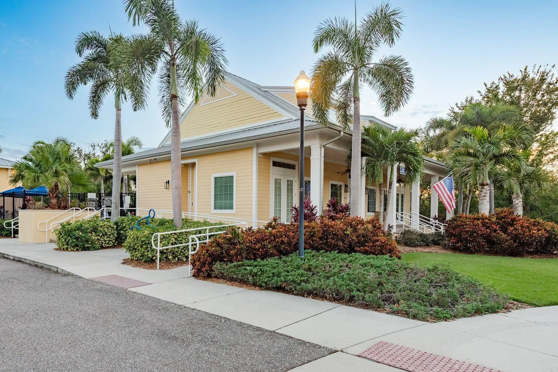 5116 Coastal Scene Drive Apollo Beach FL 33572