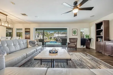 5805 SW 1st Place Cape Coral FL 33914