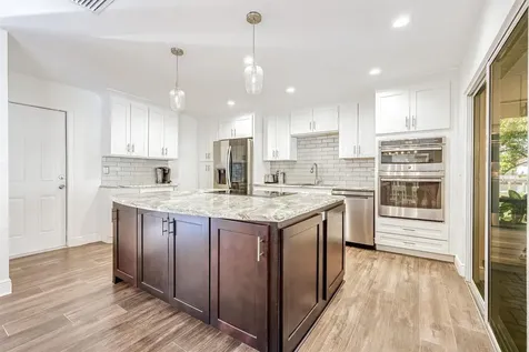 5805 SW 1st Place Cape Coral FL 33914