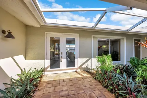 5805 SW 1st Place Cape Coral FL 33914