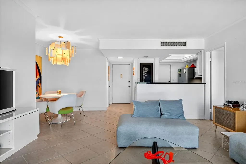 2100 Benjamin Franklin Drive Sarasota FL 34236