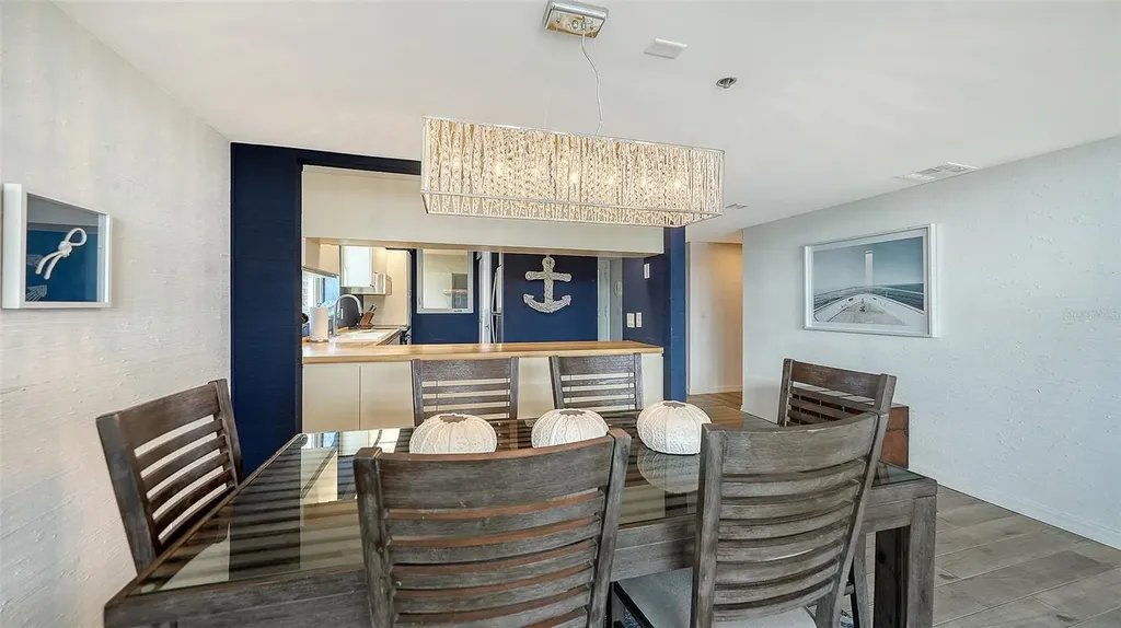 1115 Gulf Of Mexico Drive Longboat Key FL 34228