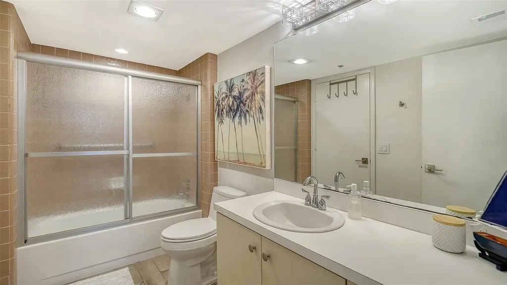 1115 Gulf Of Mexico Drive Longboat Key FL 34228