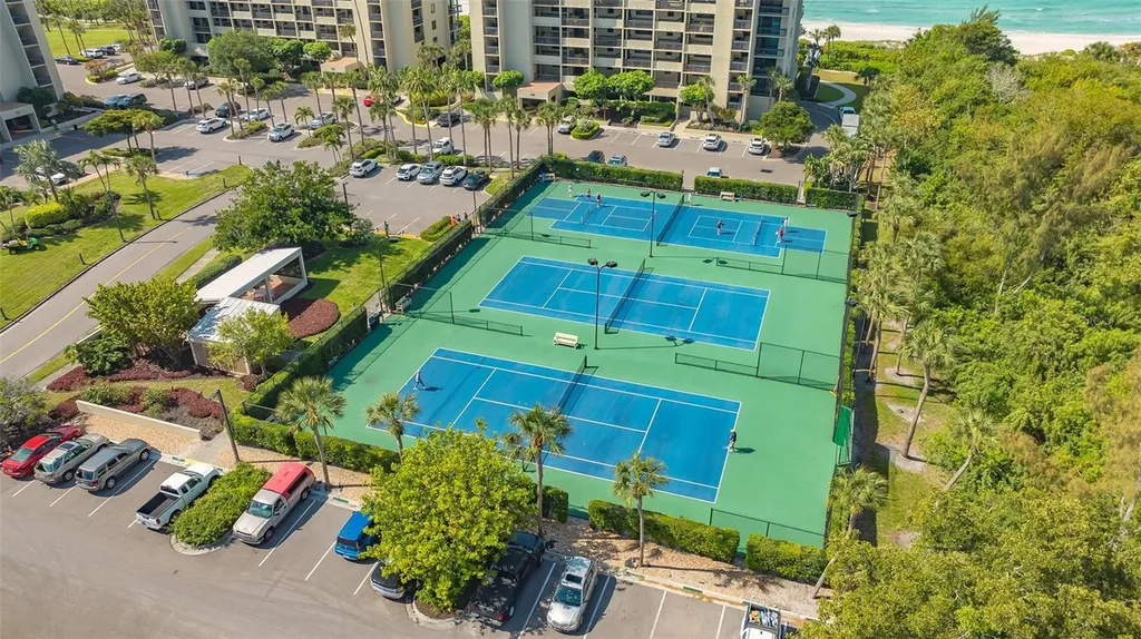 1115 Gulf Of Mexico Drive Longboat Key FL 34228