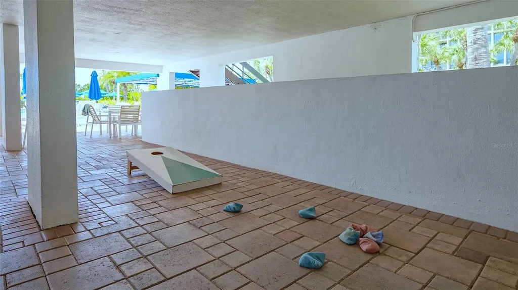 1115 Gulf Of Mexico Drive Longboat Key FL 34228