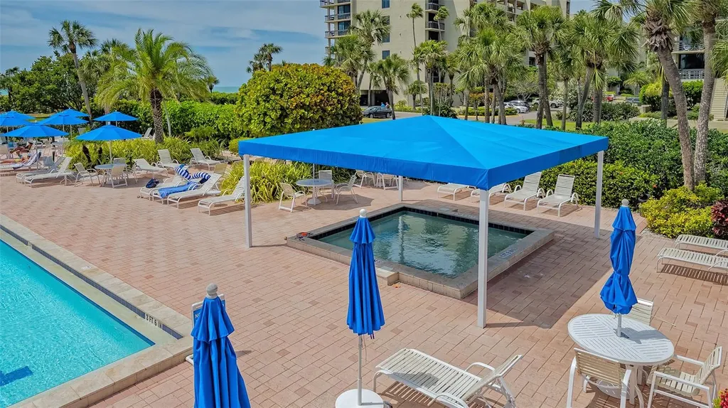 1115 Gulf Of Mexico Drive Longboat Key FL 34228