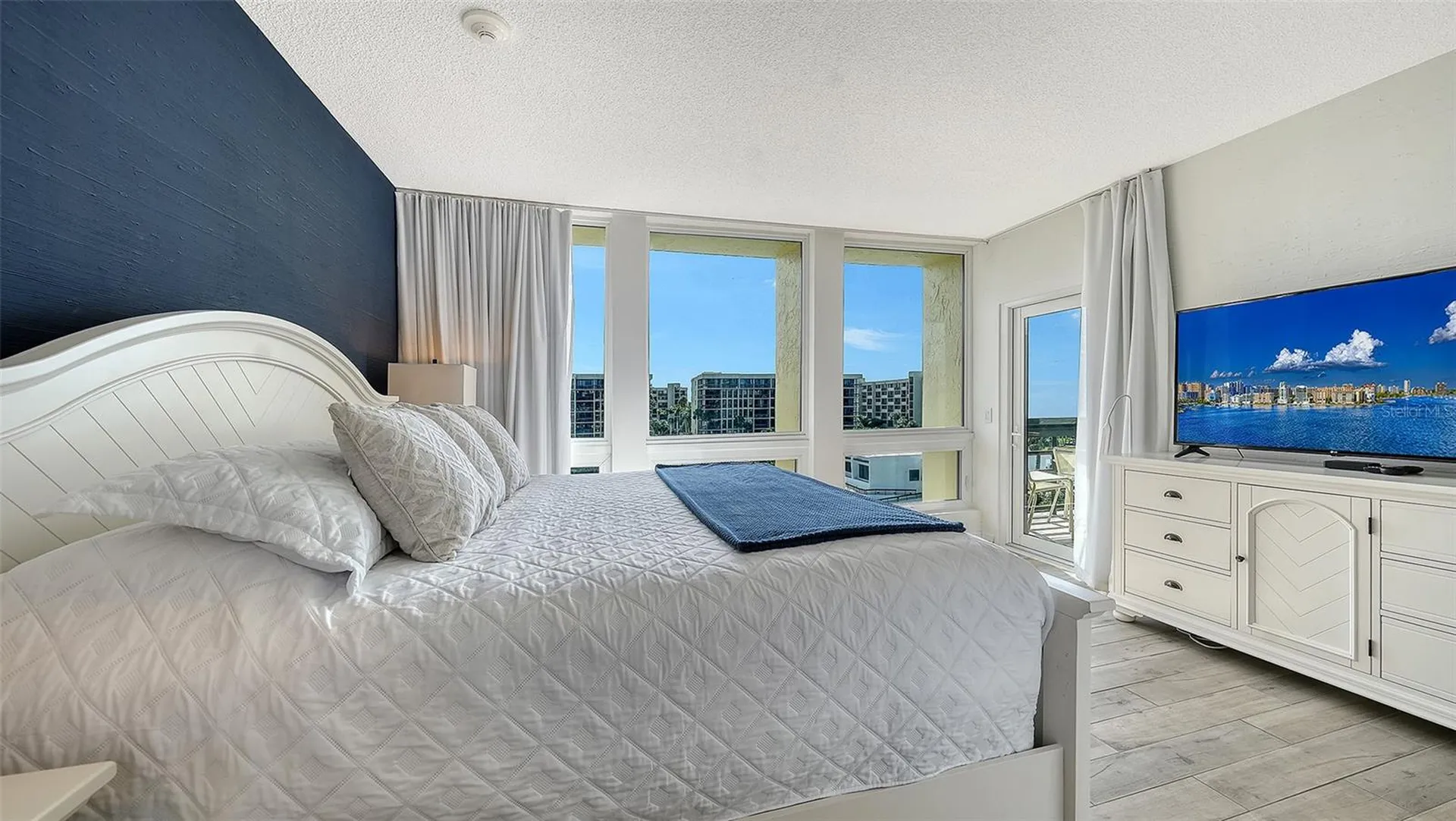 1115 Gulf Of Mexico Drive Longboat Key FL 34228