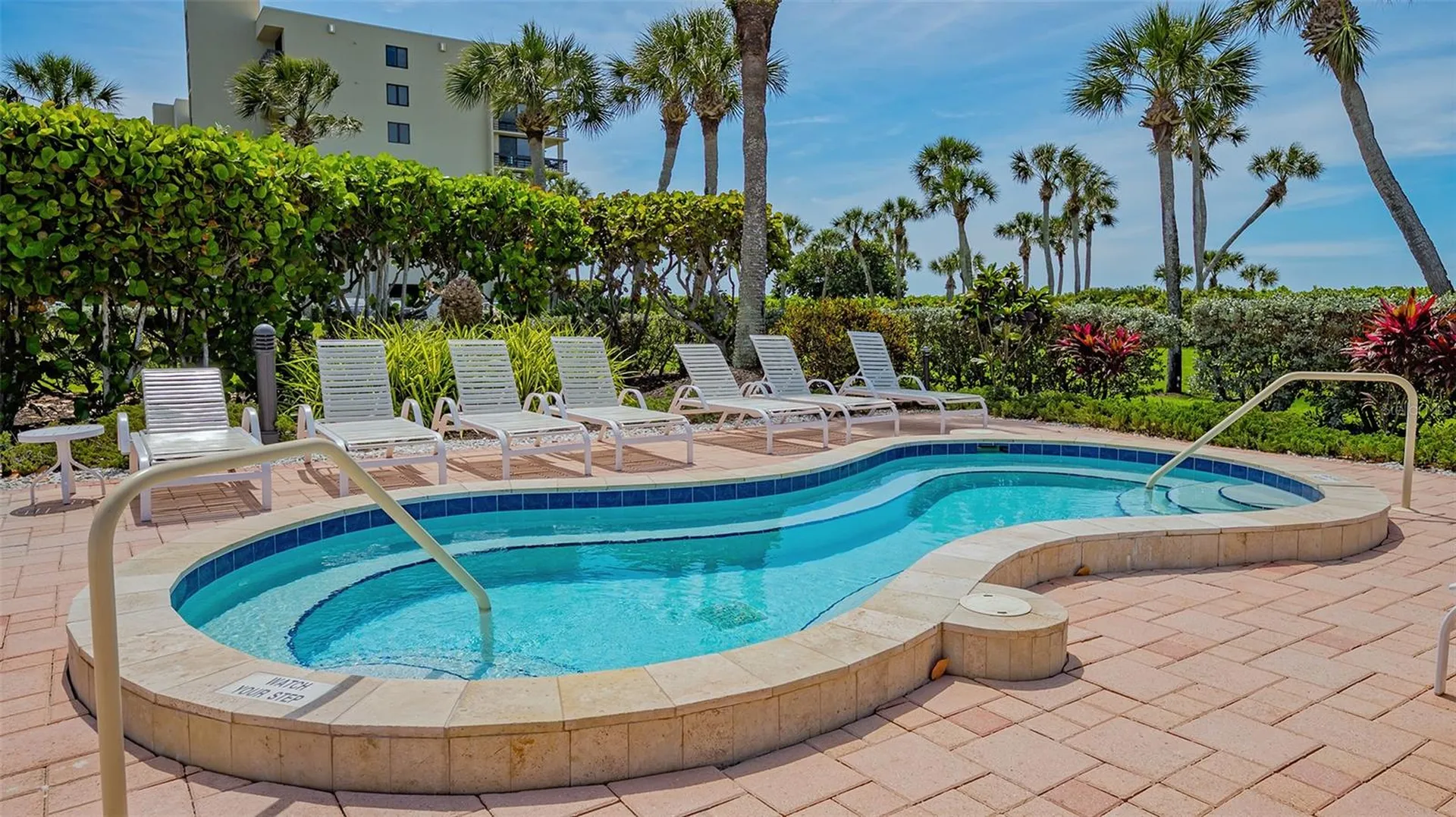 1115 Gulf Of Mexico Drive Longboat Key FL 34228