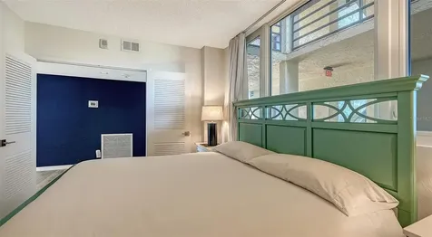 1115 Gulf Of Mexico Drive Longboat Key FL 34228